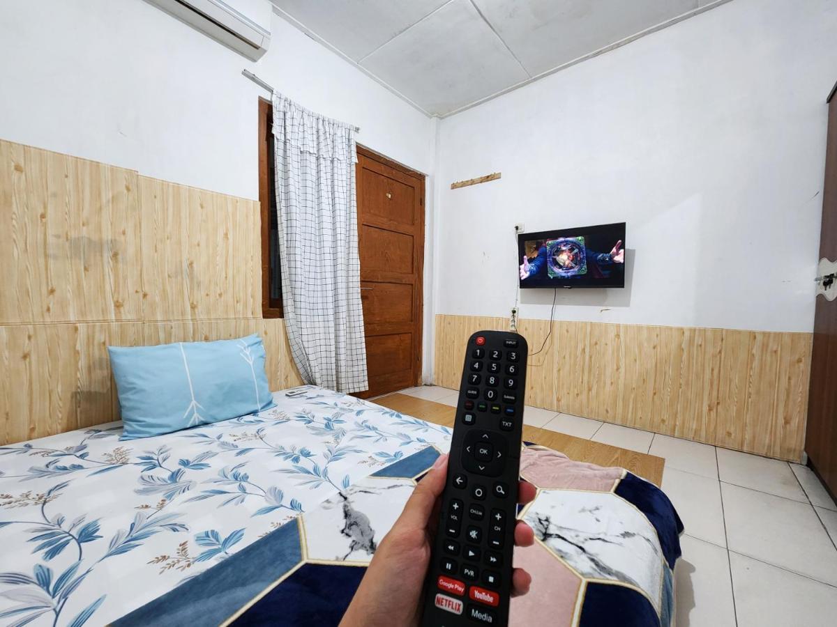 Homey Guesthouse Kertajaya Сурабая Екстериор снимка